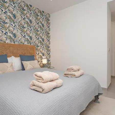 Apartment Next To The Sea, 3 Bedrooms, San Pedro *