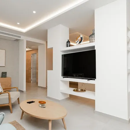 Apartment Next To The Sea, 3 Bedrooms, San Pedro