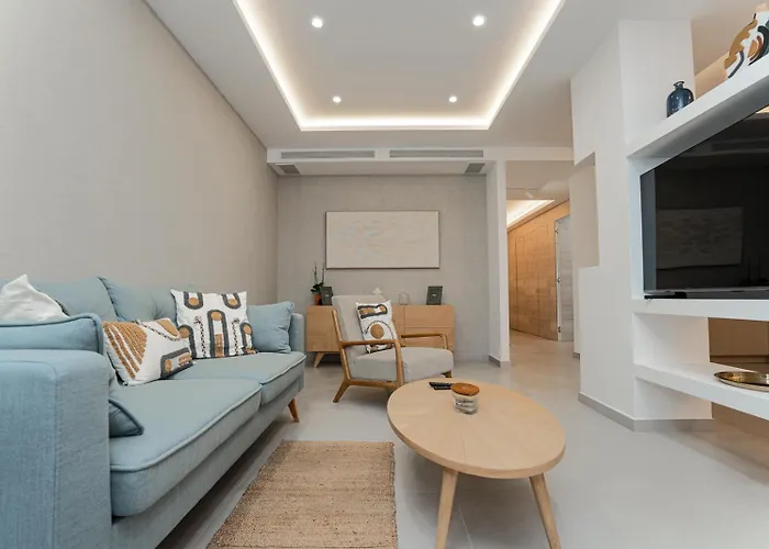 Apartment Next To The Sea, 3 Bedrooms, San Pedro