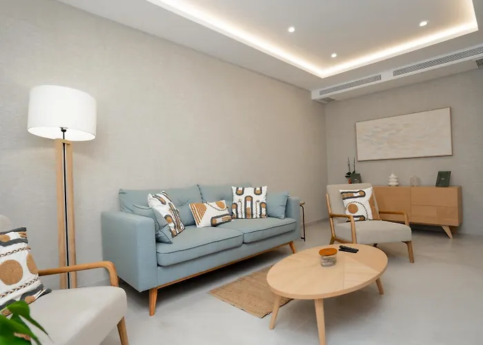Next To The Sea, 3 Bedrooms, San Pedro Apartment Marbella