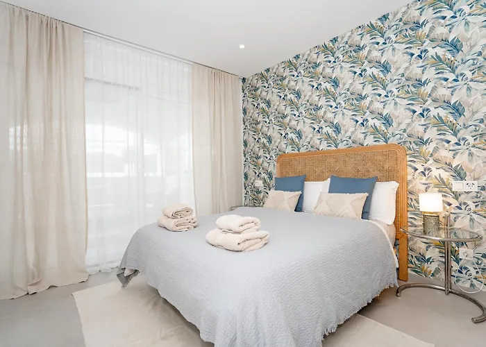 Apartment Next To The Sea, 3 Bedrooms, San Pedro